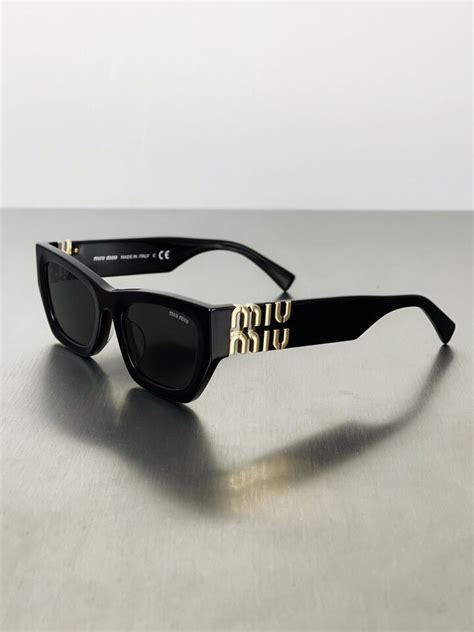 miu miu sunglasses smu09w|miu miu runway sunglasses.